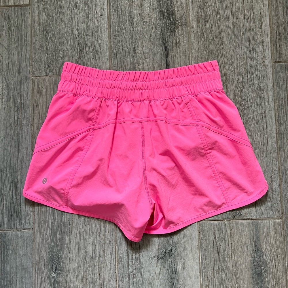Lululemon tracker short V 4”